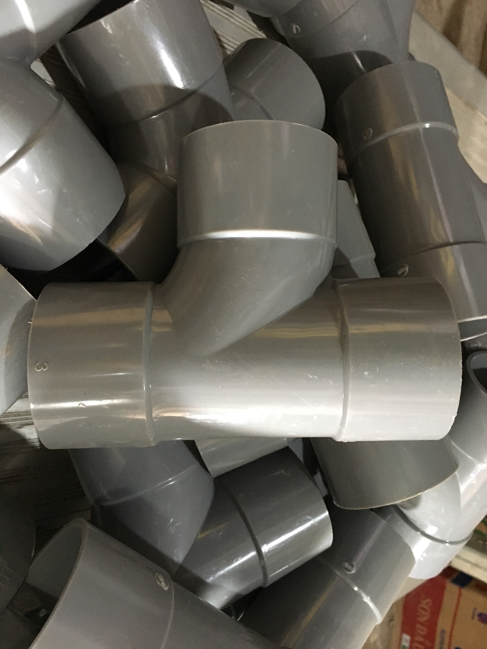 Tê cong nhựa PVC phi 60 Bình Minh – VẬT LIỆU CÔNG TRÌNH